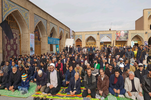 سلیمانی با شهادت در تاریخ ماندگار شد/ خواب دشمن را آشفته می کنیم