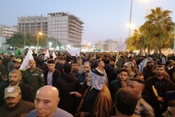 حضور جمعیت انبوهی در نجف اشرف برای استقبال از پیکرهای شهیدان سردار سلیمانی و ابومهدی المهندس