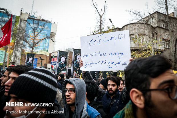 تجمع بزرگداشت شهید سپهبد قاسم سلیمانی در میدان فلسطین