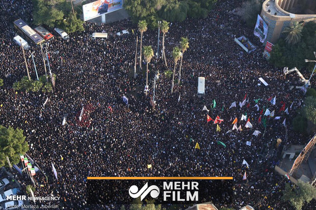 استقبال کم نظیر خوزستانی ها از حاج قاسم سلیمانی