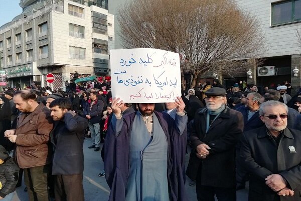 تاکید مردم مشهد بر گرفتن انتقام سخت از جنایتکاران