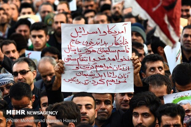 People in Ahvaz participate at funeral procession of martyr Lt. Gen. Soleimani
