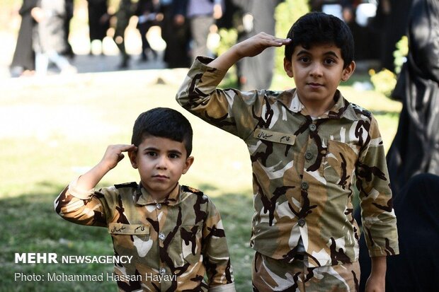 People in Ahvaz participate at funeral procession of martyr Lt. Gen. Soleimani
