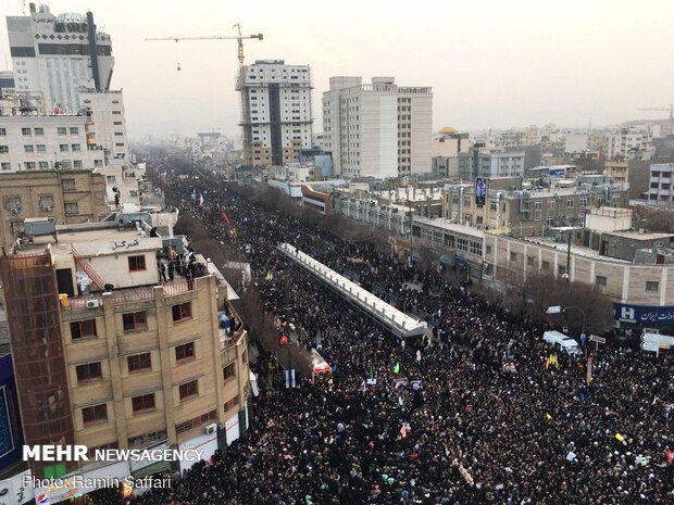 تشییع پیکر شهید سپهبد قاسم سلیمانی در مشهد