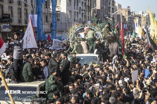 People in Ahvaz participate at funeral procession of martyr Lt. Gen. Soleimani
