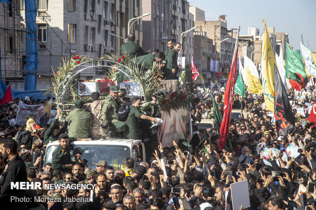 People in Ahvaz participate at funeral procession of martyr Lt. Gen. Soleimani
