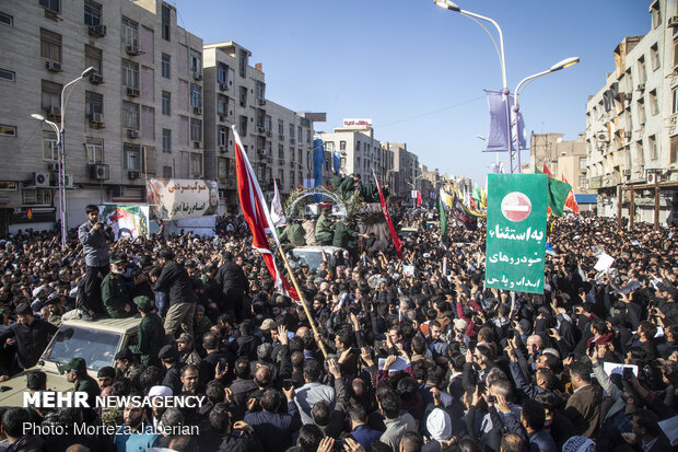 People in Ahvaz participate at funeral procession of martyr Lt. Gen. Soleimani
