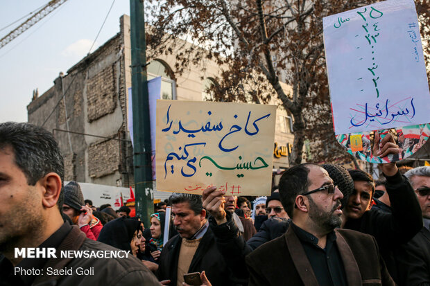 تشییع پیکر شهید سپهبد قاسم سلیمانی در مشهد مقدس