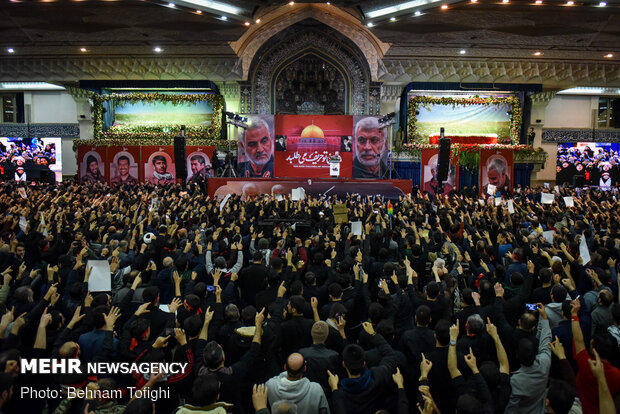 Massive turnout of mourners in Tehran’s Mosalla for funeral procession of Gen. Soleimani