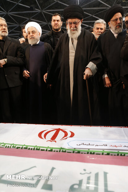 Leader performs ritual prayers for Lt. Gen. Qasem Soleimani