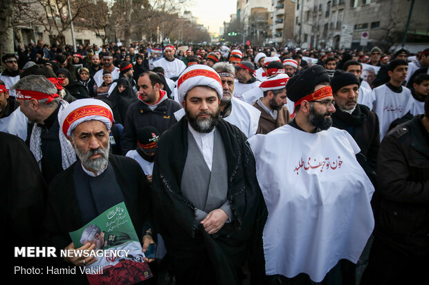 Packed crowds attend funeral procession of Lt. Gen. Soleimani in Tehran
