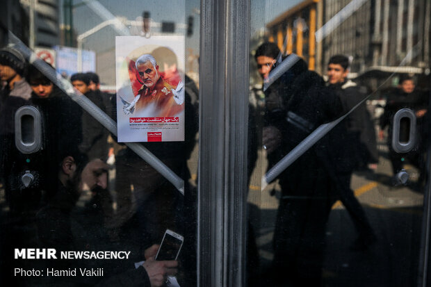 Packed crowds attend funeral procession of Lt. Gen. Soleimani in Tehran
