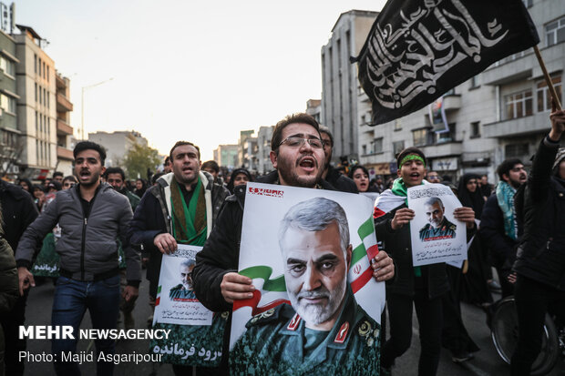 سیل خروشان مردم تهران در مراسم تشییع شهید سپهبد سلیمانی