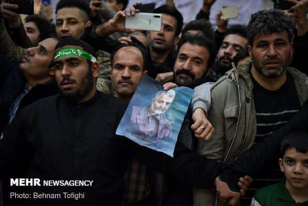 Two bodies of martyrs of resistance in Imam Khomeini (RA) Mausoleum