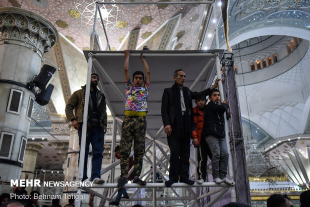 Two bodies of martyrs of resistance in Imam Khomeini (RA) Mausoleum