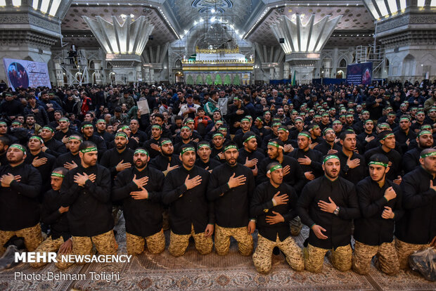 Two bodies of martyrs of resistance in Imam Khomeini (RA) Mausoleum