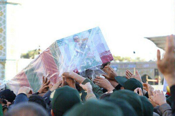 VIDEO: Funeral procession of martyr Mozafarinia in holy shrine of Hazrat Masoumeh (PBUH)