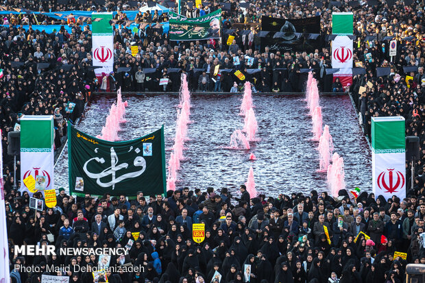 People commemorate Gen. Soleimani in Yazd