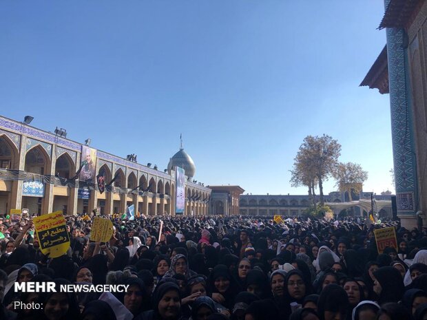 تجدید میثاق دوباره مردم فارس با آرمان های انقلاب