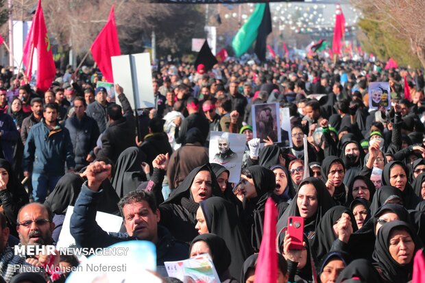 VIDEO: Aerial footage shows endless sea of people in Kerman 