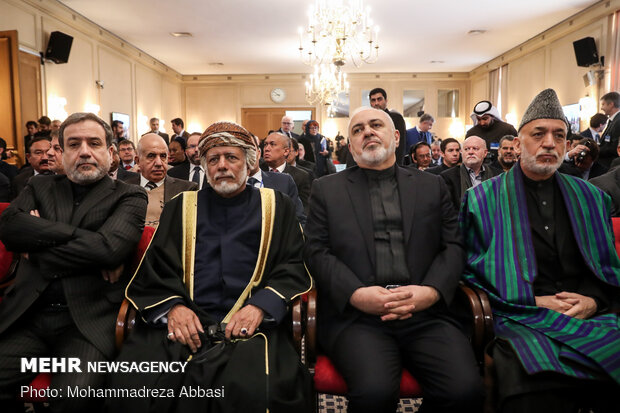 نشست مجمع گفت و گوی منطقه ای تهران
