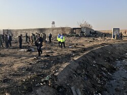 انتقال اجساد سقوط هواپیما به مرکز تشخیصی آزمایشگاهی پزشکی قانونی استان تهران