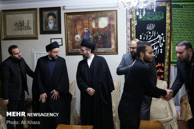 Senior Iraqi cleric leader Hakim visits family of martyr Gen. Soleimani