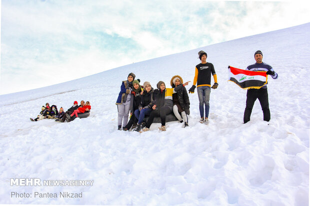 Snowfall brings happiness to western Iran