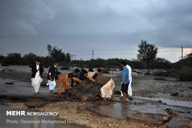 Sistan ve Belucistan'daki şiddetli yağış hayatı olumsuz etkiledi
