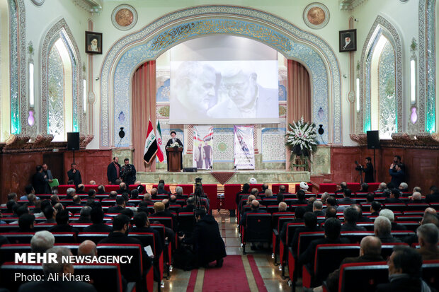 سپهبد شهید قاسم سلیمانی و همرزمانش