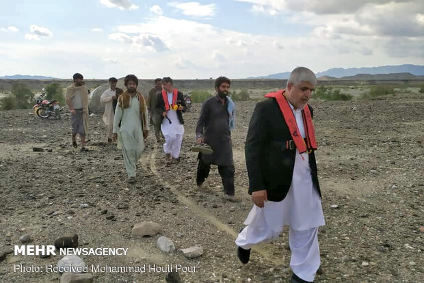 نجات شش نفر از اهالی روستای گدیچ زرآباد از سیلاب