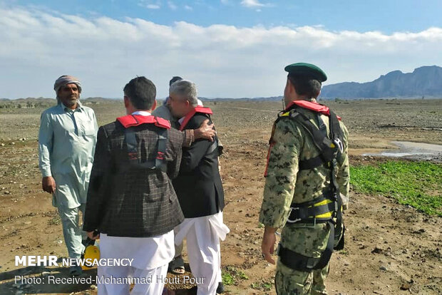 نجات شش نفر از اهالی روستای گدیچ زرآباد از سیلاب