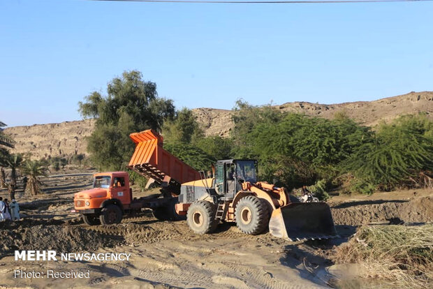 بازگشایی مسیر دسترسی پل شکسته گابریک در جاسک