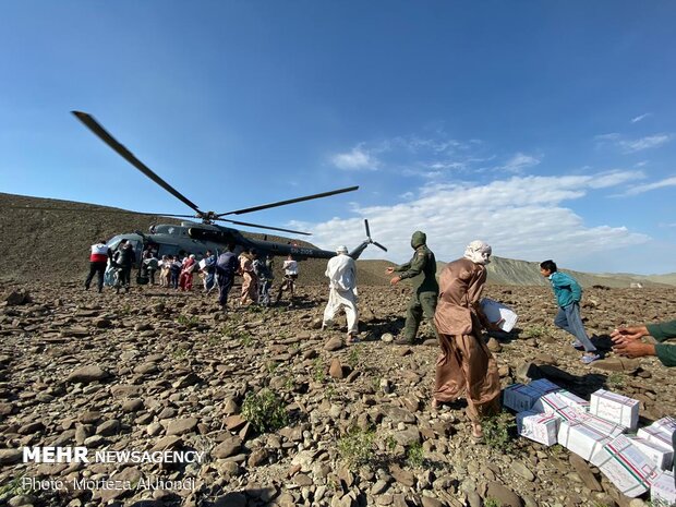 امداد رسانی به روستاهای سیل زده شهرستان جاسک