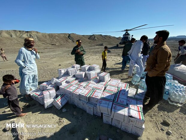 امداد رسانی به روستاهای سیل زده شهرستان جاسک