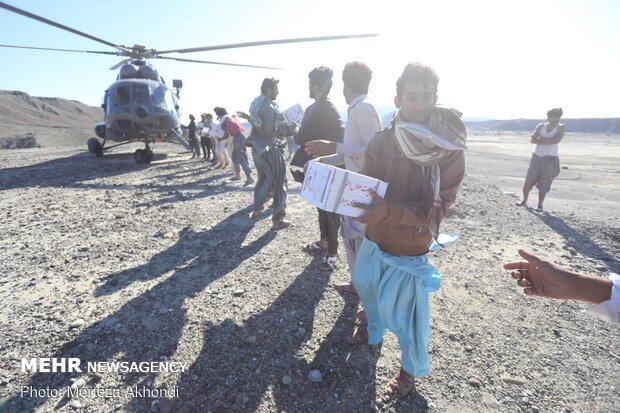 امداد رسانی به روستاهای سیل زده شهرستان جاسک
