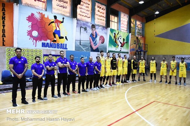دیدار تیم های بسکتبال پالایش نفت و مهرام تهران