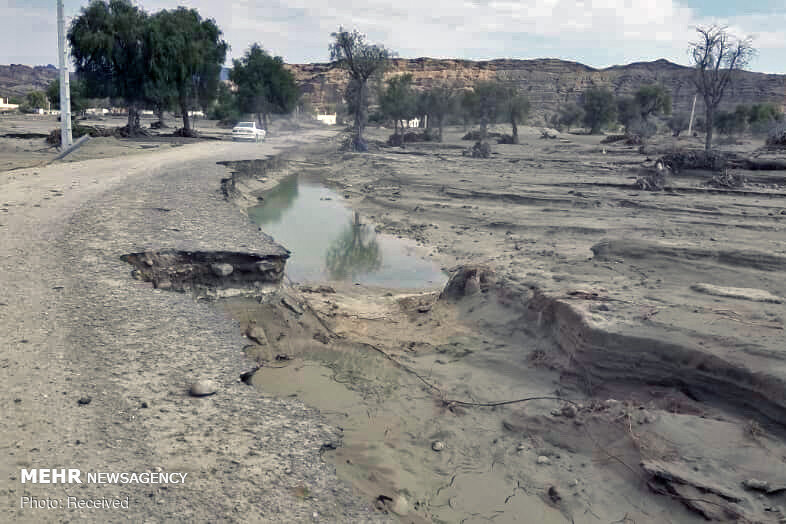 سیل یک‌هزار میلیارد ریال به راه‌های سیستان و بلوچستان خسارت زد