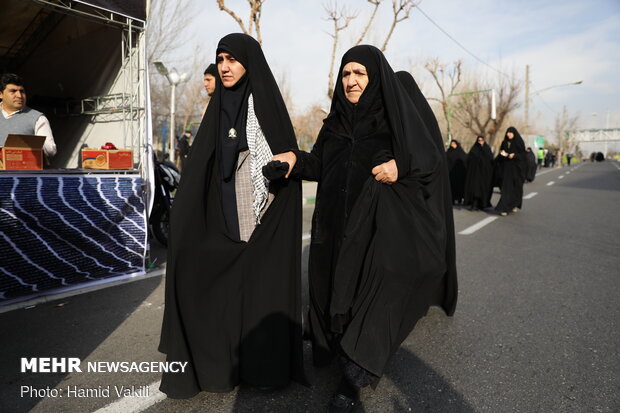 People gathering for Friday Prayers to be led by Ayatollah Khamenei