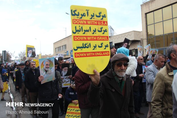 راهپیمایی حمایت از صلابت نظام در «دارالارشاد اردبیل» برگزار شد