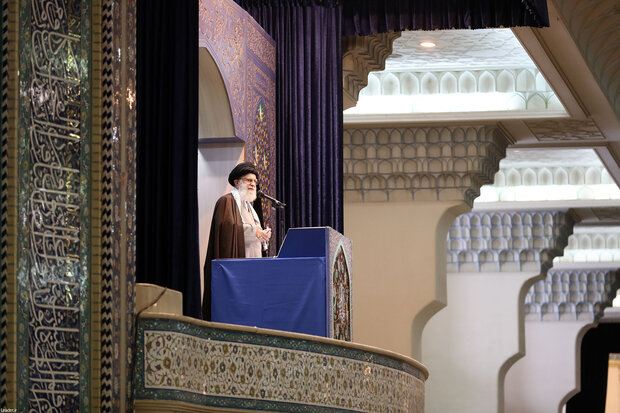 Leader of the Islamic Revolution leads Friday prayers