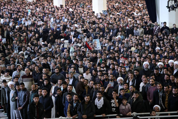 Leader of the Islamic Revolution leads Friday prayers