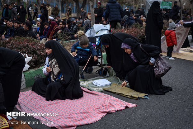 حاشیه هایی از نمازجمعه تهران
