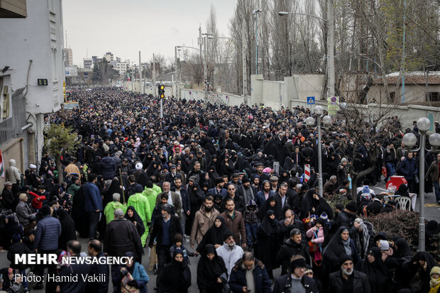 حاشیه هایی از نمازجمعه تهران