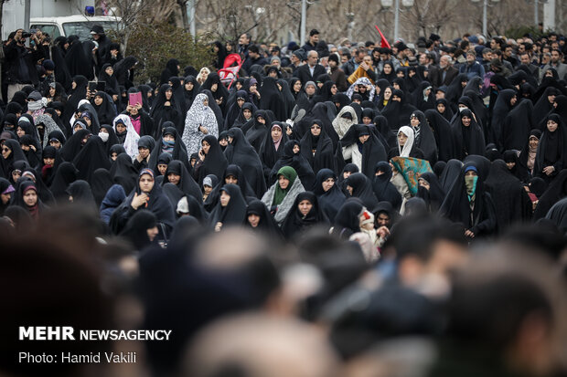 حاشیه هایی از نمازجمعه تهران