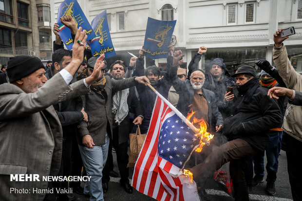 حاشیه هایی از نمازجمعه تهران