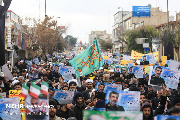 راهپیمایی مردم قم در حمایت از سپاه پاسداران انقلاب اسلامی