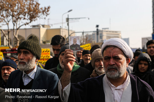 راهپیمایی مردم مشهد در حمایت از سپاه پاسداران انقلاب اسلامی