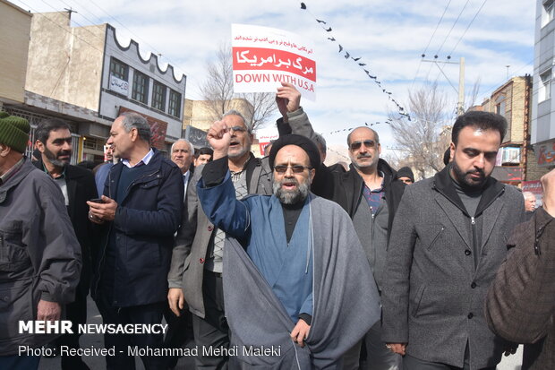 راهپیمایی مردم شهرضا در حمایت از سپاه پاسداران انقلاب اسلامی