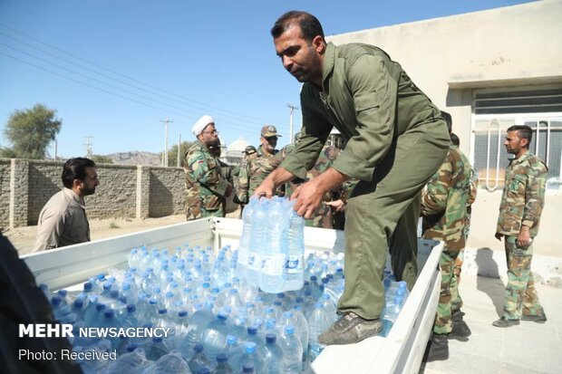 بازدید امیر سرتیپ کیومرث حیدری  فرمانده نیروی زمینی ارتش از مناطق سیل زده روستایی نوبندیان ، پلان، نگور  شهرستان چابهار